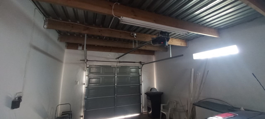 3 Bedroom Property for Sale in Amalinda Eastern Cape